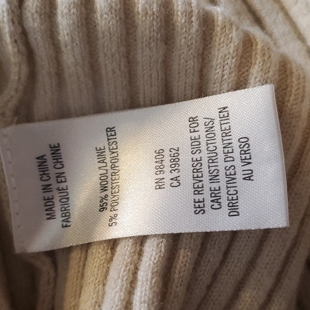 Nice Basic Spring Sweater (431) - image 4